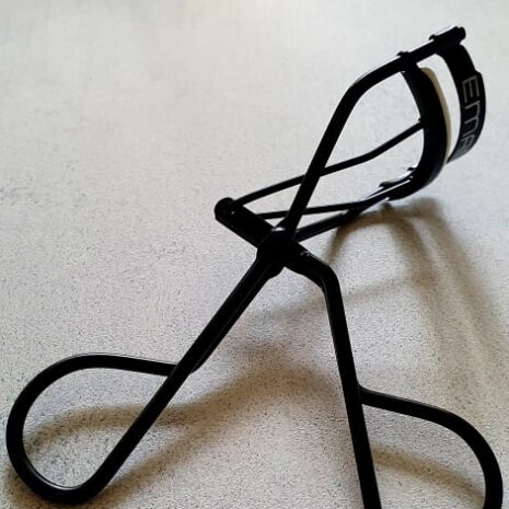 Emani lash curler